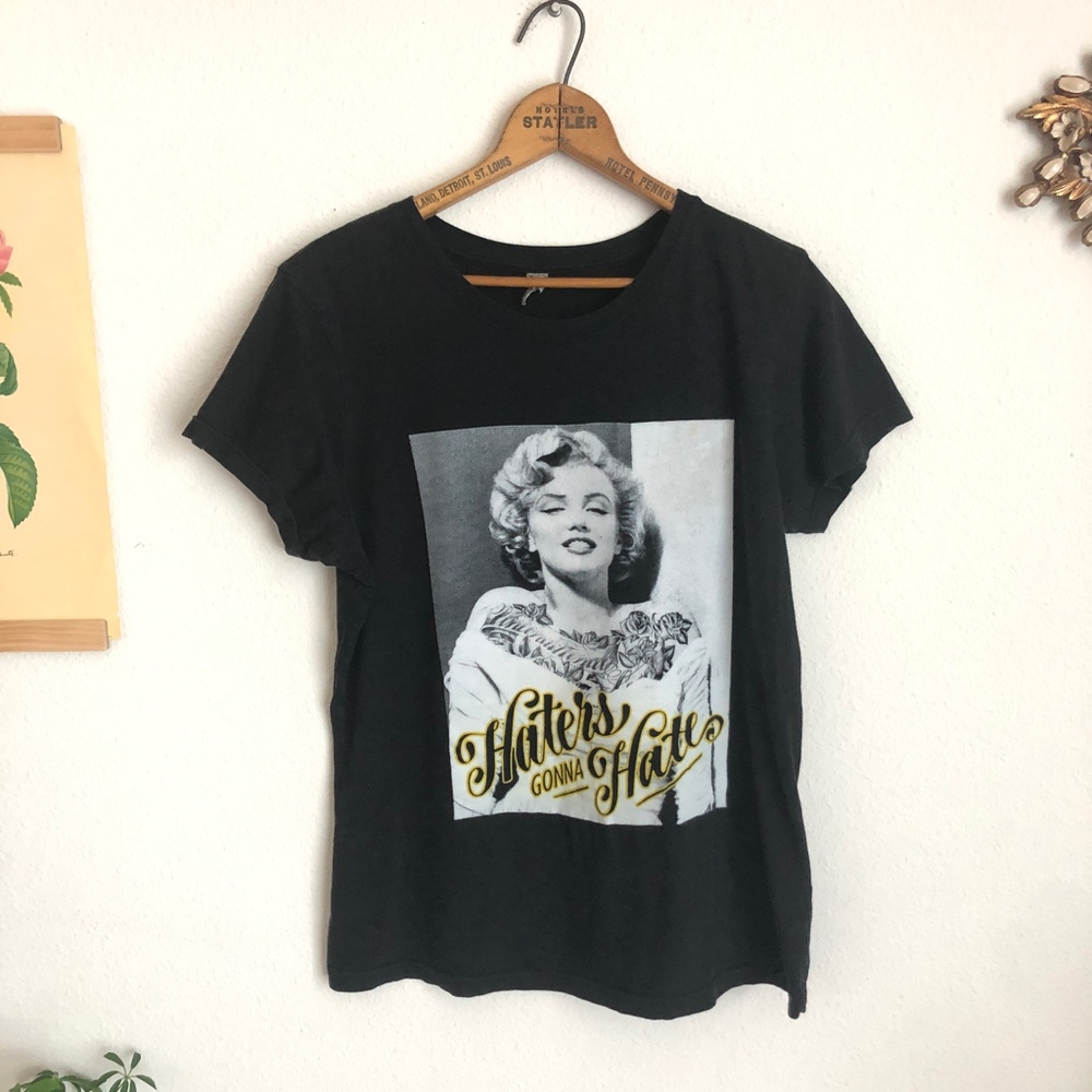 Marilyn Monroe Haters Gonna Hate Tee - Picture 4 of 8